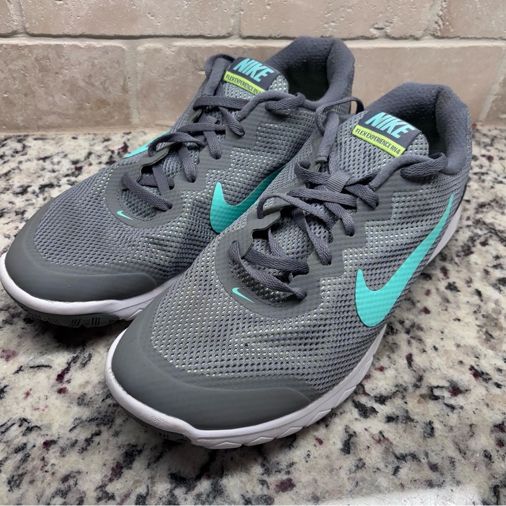 Nike Flex Experience Flex‎ 4 Gray and Aqua Running Shoes